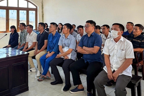 Cựu lãnh đạo Trung tâm Đăng kiểm Đồng Nai cùng thuộc cấp hầu tòa - Ảnh 1.