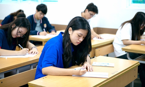 Thí sinh tập dượt đăng ký thi tốt nghiệp THPT từ hôm nay 15-4 - Ảnh 1.