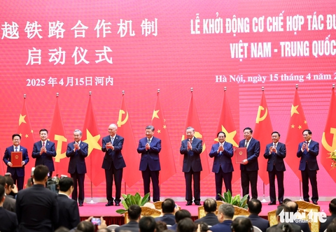 Ngày thứ hai nhiều hoạt động của Tổng Bí thư, Chủ tịch nước Trung Quốc Tập Cận Bình - Ảnh 9. Ngày thứ hai nhiều hoạt động của Tổng Bí thư, Chủ tịch nước Trung Quốc Tập Cận Bình - Ảnh 10.