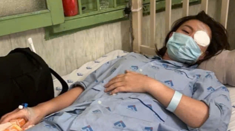 Đề nghị truy tố người đánh bạn gái dã man trong quán cà phê ở Bình Chánh - Ảnh 1.