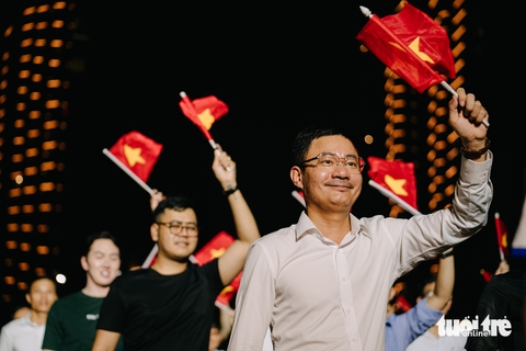 12 khối diễu hành hợp luyện ngày đầu tiên sẵn sàng đại lễ 30-4 - Ảnh 6. Lần đầu tiên 12 khối diễu hành hợp luyện cho đại lễ 30-4 - Ảnh 6.
