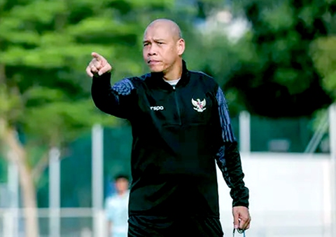 HLV U17 Indonesia xin lỗi người hâm mộ vì không thể vào bán kết - Ảnh 1.