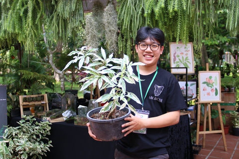 Đến Thảo cầm viên tìm hiểu về cây thuốc, kiểng lá - Ảnh 2.