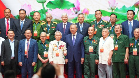 Tổng Bí thư - Ảnh 2.