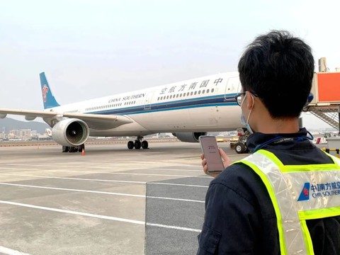 Hãng hàng không Trung Quốc hoãn bán máy bay Boeing do căng thẳng thuế quan - Ảnh 1.