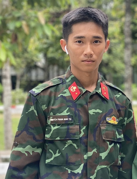 Chàng đặc công gen Z đóng 'Địa đạo': Ngưỡng mộ cách Thái Hòa 'xé nát kịch bản' - Ảnh 2. Địa đạo - Ảnh 2.