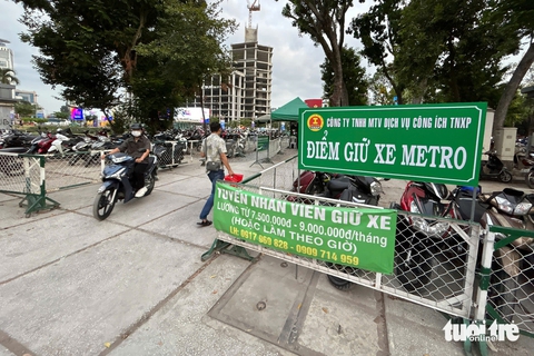Gửi xe ở đâu để xem diễu hành, diễu binh ngày 30-4? - Ảnh 1.