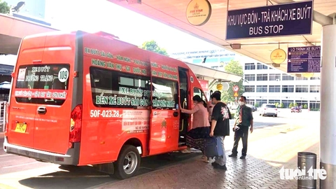 Lễ 30-4, xe buýt và metro ở TP.HCM hoạt động thế nào? - Ảnh 1.