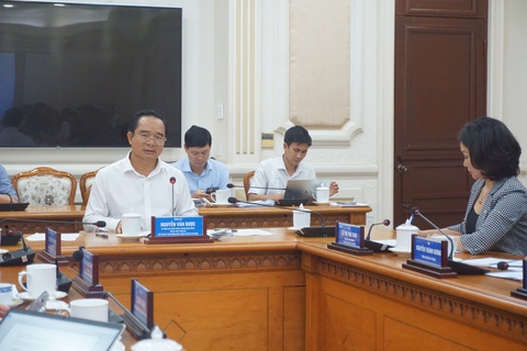 Chủ tịch Nguyễn Văn Được: TP.HCM sẽ hỗ trợ tối đa để Vingroup làm giao thông xanh - Ảnh 1.