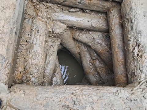 Phát hiện giếng cổ gỗ xoắn ốc độc đáo trong khu di tích thời Lê - Ảnh 2. giếng cổ - Ảnh 2.
