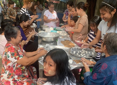 Lễ hội Thingyan và chiếc bánh Mun Lone Yay Paw của người Myanmar - Ảnh 4. myanmar - Ảnh 5.