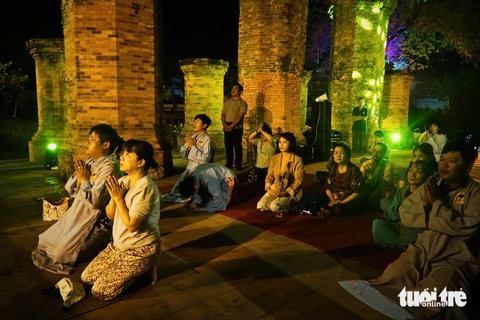 Tháp bà Ponagar - Ảnh 1.