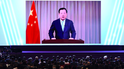 Quan chức Trung Quốc: 'Hãy để nông dân Mỹ than khóc trước nền văn minh 5.000 năm' - Ảnh 1.