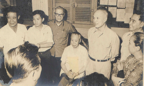 30-4-1975: Ngày trở về - Kỳ 4: Từ Sài Gòn ra Hà Nội - Ảnh 1. 30-4 - Ảnh 1.