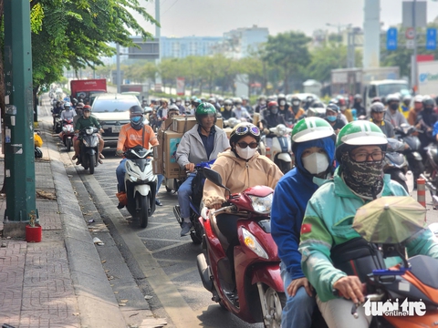 Vạch mắt võng ở TP.HCM có hiệu quả, nhưng vẫn cần lắm ý thức người dân - Ảnh 5.