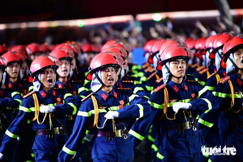 - Ảnh 4. diễu binh - Ảnh 14.
