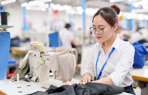 Làm gì để tăng thu nhập cho người lao động? - Ảnh 1. Làm gì để tăng thu nhập cho người lao động? - Ảnh 1.
