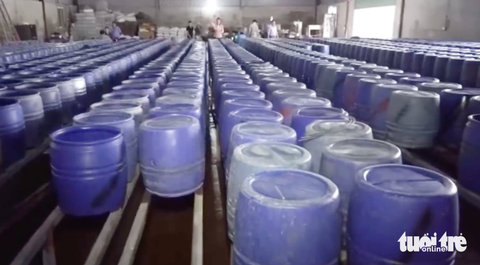 Bên trong xưởng sản xuất 3.500 tấn giá đỗ 'ngậm' hóa chất - Ảnh 3.