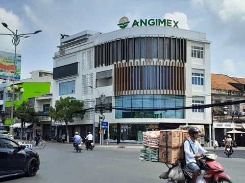 Tin tức sáng 20-4: CSGT tăng tuần tra, xử phạt dịp lễ; Hơn 14,6 triệu tỉ đồng gửi ngân hàng - Ảnh 2. Tin tức sáng 20-4: Hơn 14,6 triệu tỉ đồng gửi ngân hàng; Cứu sống bé trai ngưng tim 5 lần trong đêm - Ảnh 2.