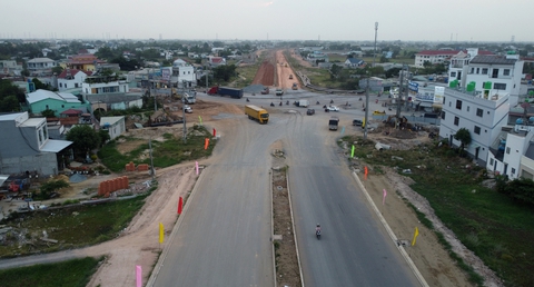 Long An thêm đường mới kết nối TP.HCM, khởi công 2 khu đô thị, công nghiệp lớn - Ảnh 1.