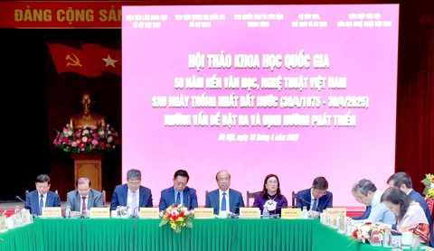 Văn học, nghệ thuật gắn bó máu thịt với nhân dân - Ảnh 1. nghệ thuật - Ảnh 1.