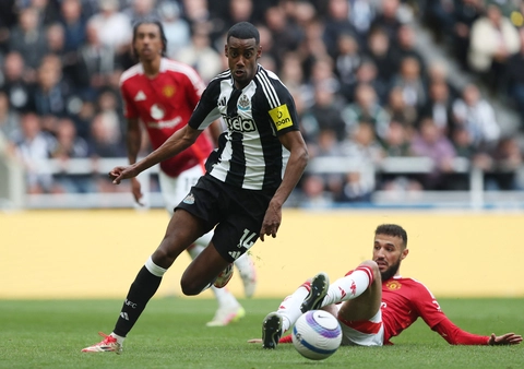 Aston Villa và Newcastle: ai sẽ là đại gia? - Ảnh 1. Aston Villa - Ảnh 1.
