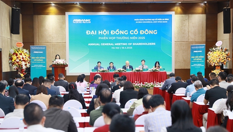 ABBANK năm 2025: Kế hoạch lợi nhuận 1.800 tỉ đồng, tập trung phát triển bền vững - Ảnh 1.