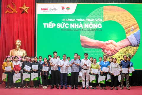 Trao gần 1 tỉ đồng cho nông dân Thanh Hóa 'vươn mình' làm giàu - Ảnh 6.
