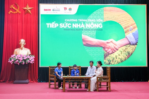 Trao gần 1 tỉ đồng cho nông dân Thanh Hóa 'vươn mình' làm giàu - Ảnh 4. nhà nông - Ảnh 4.
