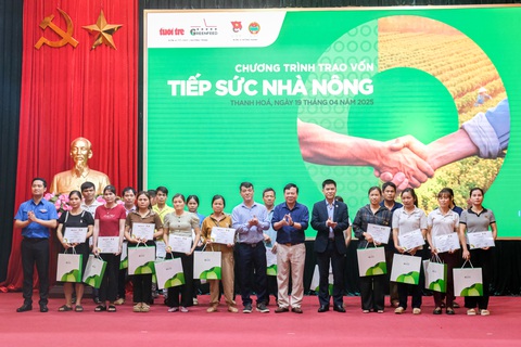 Trao gần 1 tỉ đồng cho nông dân Thanh Hóa 'vươn mình' làm giàu - Ảnh 5.