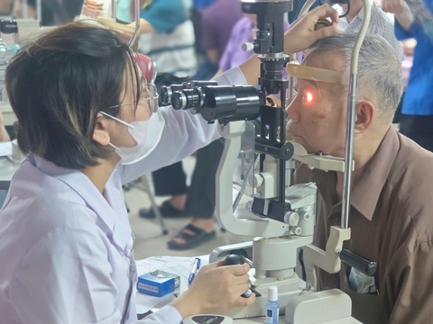 Khám sức khỏe miễn phí, tri ân gia đình người hiến mô tạng - Ảnh 2. hiến mô - Ảnh 2.