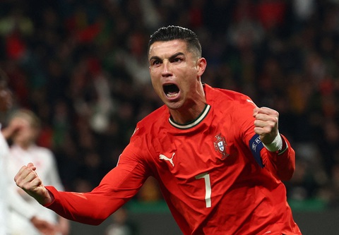 Ronaldo - Ảnh 1.