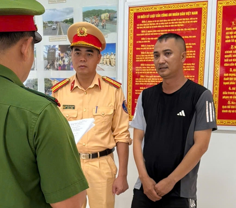 Hành trình truy bắt kẻ dùng gậy bóng chày đánh người ở Bình Dương - Ảnh 1. bóng chày - Ảnh 1.