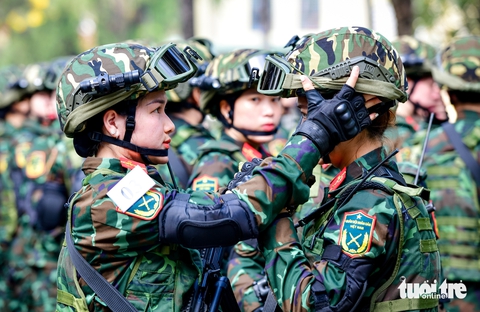 diễu binh - Ảnh 2.