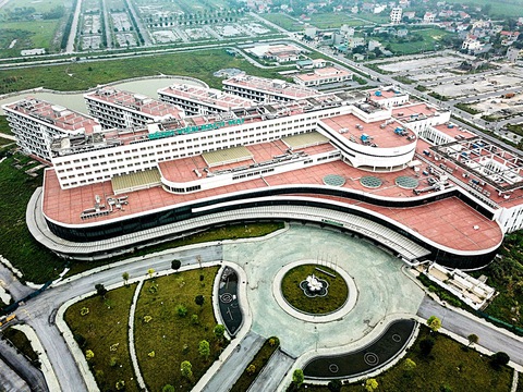 Bệnh viện Bạch Mai - Ảnh 2.