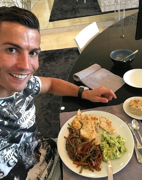 Ronaldo - Ảnh 2.