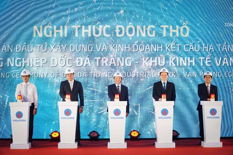 Khu công nghiệp ra đời phải là khu công nghiệp thông minh và bền vững - Ảnh 3. Động thổ khu công nghiệp hơn 1.800 tỉ đồng trong Khu kinh tế Vân Phong - Ảnh 2.