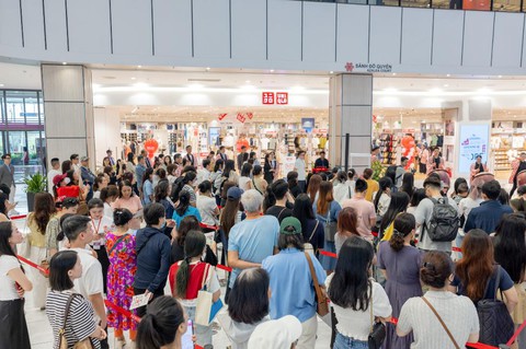 Uniqlo - Ảnh 1.