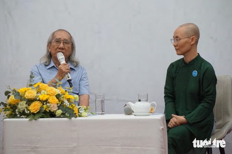 Tiền nhân để lại của báu chúng ta không biết, mải mê ca ngợi phương Tây - Ảnh 5. 'Nhân loại có gì thì Trần Nhân Tông có đó: Ông tu khổ hạnh Đầu Đà, làm thơ hay bậc nhất' - Ảnh 5.