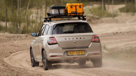 Suzuki Swift có bản này dễ thu hút dân chơi: Sở hữu loạt đồ chơi off-road, giá dễ ngang Jimny nếu về Việt Nam- Ảnh 4. Suzuki Swift có bản off-road 'nặng ký', giá nhỉnh hơn Jimny - Ảnh 3.