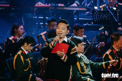 Tái hiện chiến thắng vẻ vang của dân tộc qua 'Bài ca thống nhất' - Ảnh 4. Bài ca thống nhất - Ảnh 4.