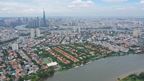 50 năm Sài Gòn - TP Hồ Chí Minh đổi mới, phát triển - Kỳ 1: - Ảnh 2. 50 năm - Ảnh 3.