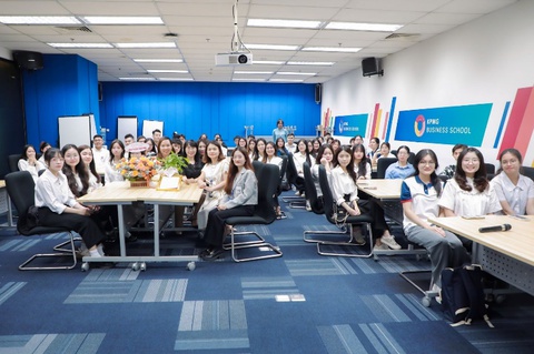 Học kiểm toán với học phí ổn định tại trường đại học song ngữ - Ảnh 3.