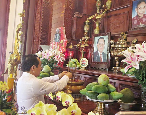 Lãnh đạo TP.HCM thăm gia đình cá nhân tiêu biểu trong 50 năm - Ảnh 5.