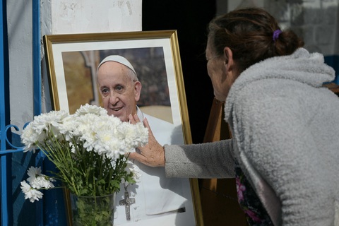 Quê hương Argentina 'buồn trên từng con phố' tiễn biệt Giáo hoàng Francis kính yêu - Ảnh 6. Giáo hoàng Francis - Ảnh 4.