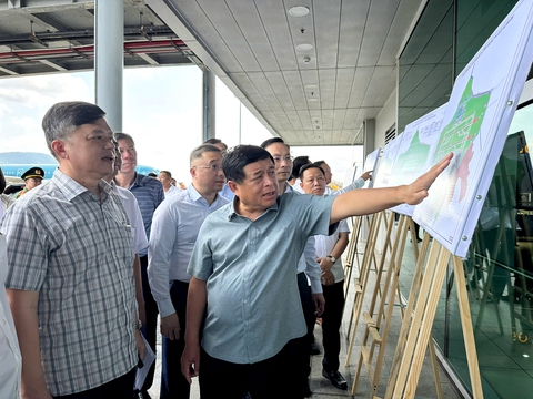Kiên Giang kiến nghị cho thí điểm một số cơ chế đặc thù để làm nhanh dự án đón APEC 2027 - Ảnh 1.