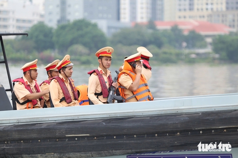Đại lễ 30-4, phương tiện thủy trên sông Sài Gòn, khu vực quận 1 được phân luồng ra sao? - Ảnh 1.