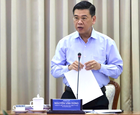Nhân lực chất lượng cao là yếu tố then chốt để xây dựng trung tâm tài chính quốc tế - Ảnh 1.