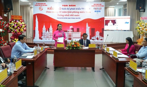 Kiều bào mong chính sách về quốc tịch thoáng hơn - Ảnh 1.