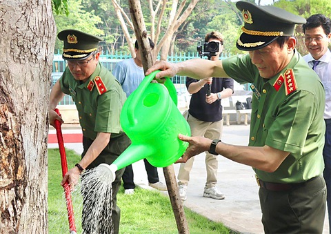 Tuổi trẻ vì an ninh Tổ quốc - Ảnh 2.